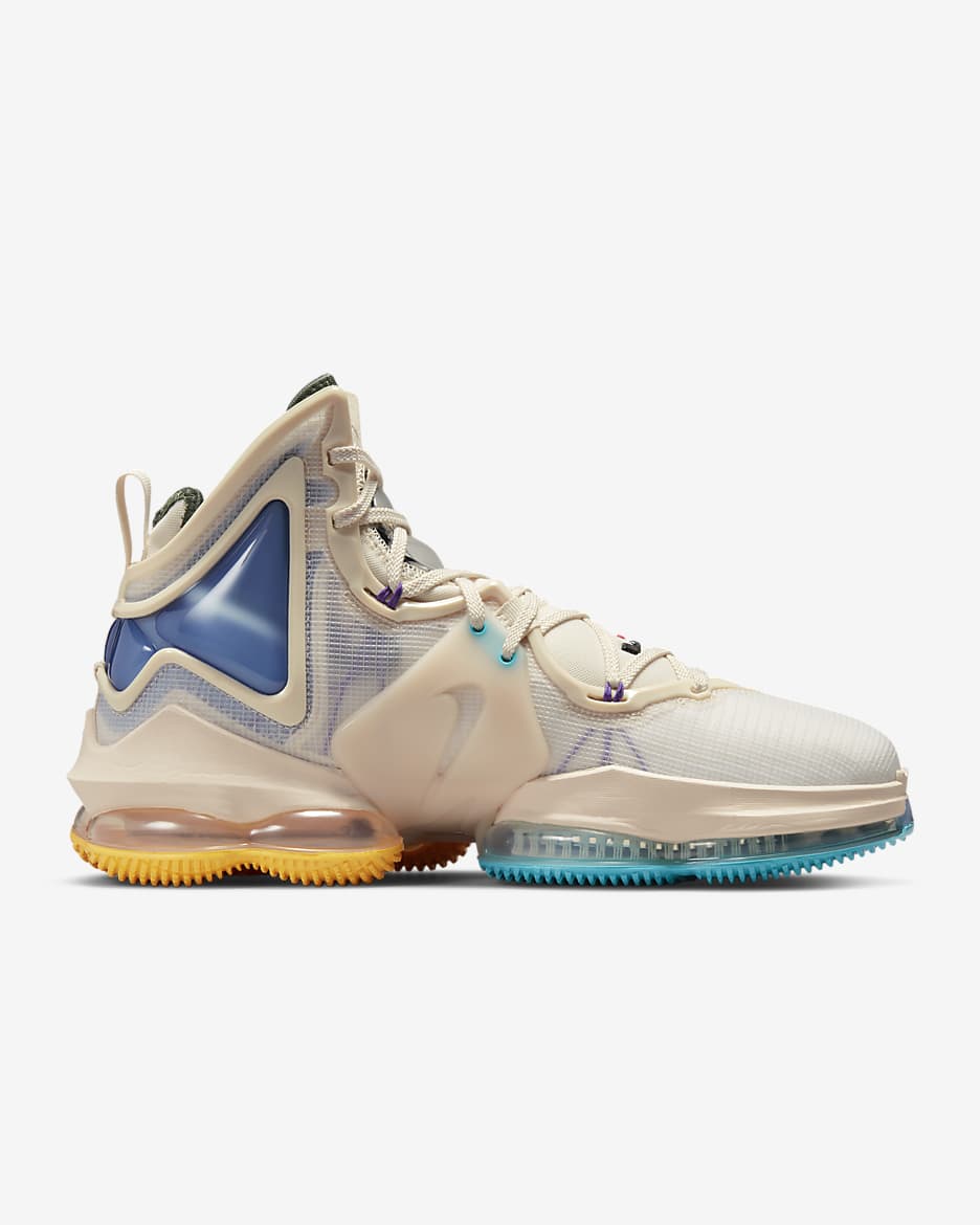 Nike lebron 13 oro deals